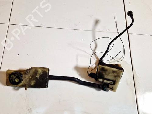 Used Brake fluid reservoir Brake fluid reservoir 35000241 35000241