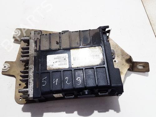 Used Engine control unit (ECU) Engine control unit (ECU) VW PASSAT B3/B4 Variant (3A5, 35I) 1.8 (90 hp) 33526606 33526606