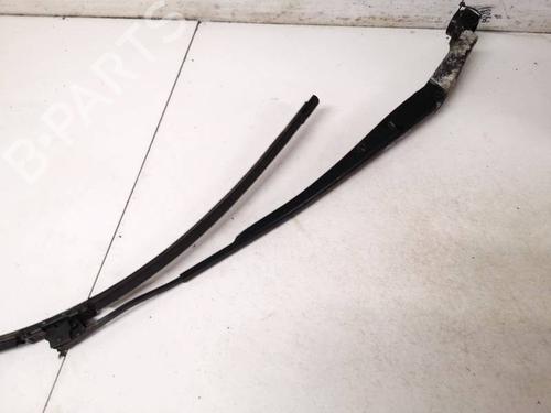 Used Front windshield wiper arm Front windshield wiper arm 32928549 32928549