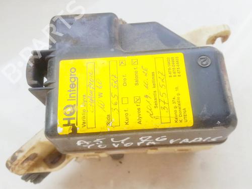 Used Fuse box Fuse box TOYOTA YARIS (_P1_) 1.0 (SCP10_, SCP10R) (68 hp) 33526548 33526548