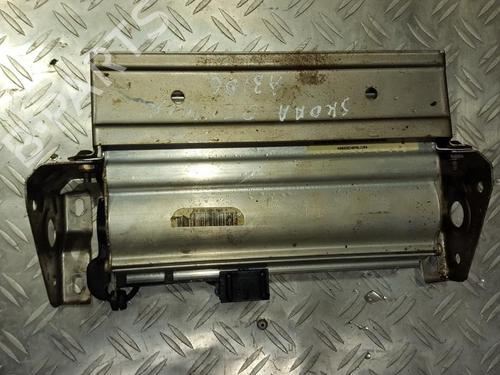 Used Passenger airbag Passenger airbag SKODA OCTAVIA I (1U2) 1.9 TDI (90 hp) 33482705 33482705