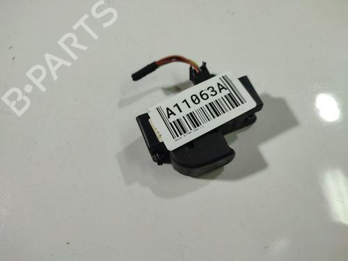 switch-jaguar-x-type-i-x400-2001-2002-2003-2004-2005-2006-2007-2008-2009-32533754 main image