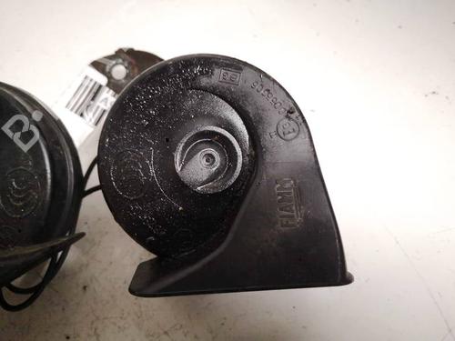 horn-dodge-journey-2008-35165411 main image