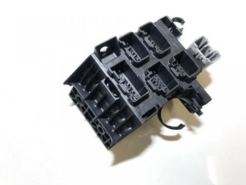 Used Fuse box Fuse box TOYOTA COROLLA Verso (ZER_, ZZE12_, R1_) 2.2 D-4D (AUR10_, AUR10R) (136 hp) 33512066 33512066