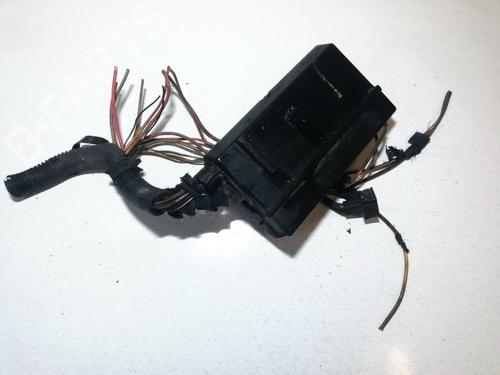 Used Fuse box Fuse box OPEL VECTRA B (J96) 2.0 DTI 16V (F19) (101 hp) 33506847 33506847