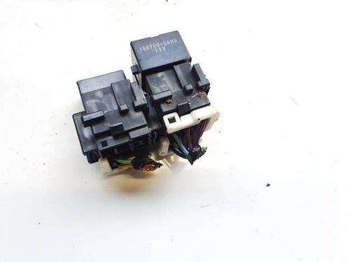 Used Fuse box Fuse box 37085161 37085161