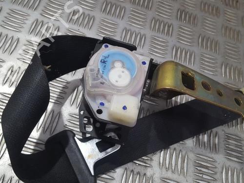 rear-right-seatbelt-toyota-corolla-saloon-_e12_-2000-2001-2002-2003-2004-2005-2006-2007-2008-35709866 main image
