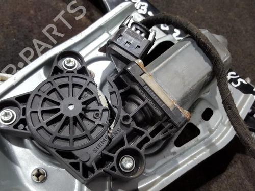 Used Right front window motor Right front window motor MERCEDES-BENZ C-CLASS (W203) C 200 Kompressor (203.042) (163 hp) 35664782 35664782