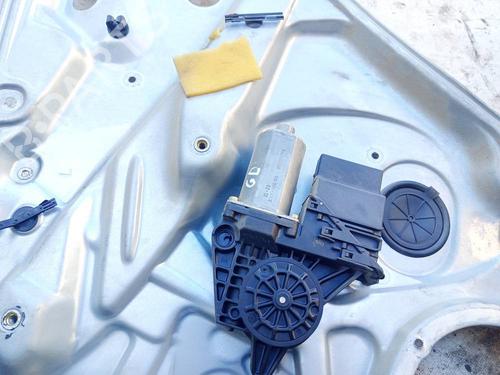 Used Right rear window motor Right rear window motor 34752974 34752974
