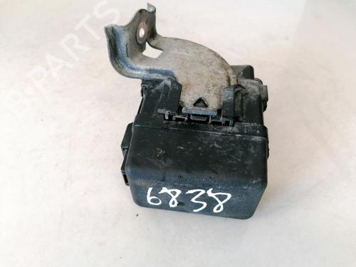 Used Fuse box Fuse box TOYOTA AVENSIS Saloon (_T27_) 2.0 D-4D (ADT270_, ADT270R) (126 hp) 33095259 33095259