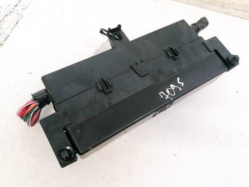 Used Fuse box Fuse box CADILLAC SRX 4.6 AWD (325 hp) 32922577 32922577