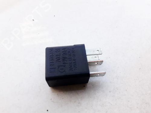 Electronic sensor OPEL ZAFIRA A MPV (T98) 2.2 DTI 16V (F75) | BP33099642M84 - Image 2