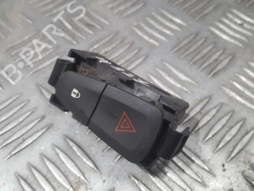 warning-switch-renault-megane-iii-hatchback-bz01_-b3_-2008-35715864 main image