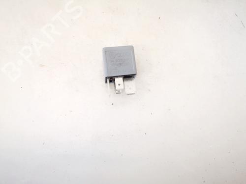 Used Electronic sensor Electronic sensor SKODA OCTAVIA I (1U2) 1.9 TDI (110 hp) 33076445 33076445