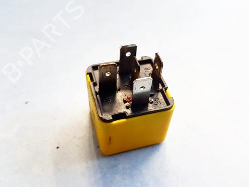 Used Other Other FIAT BRAVA (182_) 1.4 12 V (182.BA) (80 hp) 33108946 33108946