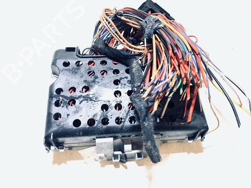 Used Fuse box Fuse box OPEL VECTRA B (J96) 1.8 i 16V (F19) (116 hp) 33104490 33104490