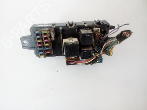 Used Fuse box Fuse box VOLVO V40 Estate (645) 1.9 DI (115 hp) 33527353 33527353