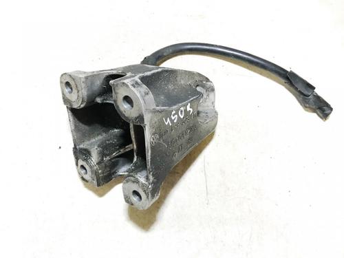 Used Support Support VW PHAETON (3D1, 3D2, 3D3, 3D4, 3D6, 3D7, 3D8, 3D9) 3.0 V6 TDI 4motion (233 hp) 33101657 33101657