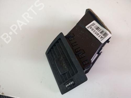 Difusor / Saída de ar Difusor / Saída de ar MERCEDES-BENZ B-CLASS Sports Tourer (W245) B 160 (245.231) (95 hp) 33999721 33999721