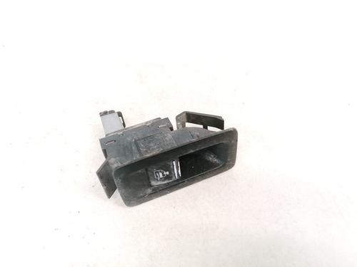 Used Switch Switch VW CADDY III Box Body/MPV (2KA, 2KH, 2CA, 2CH) 2.0 TDI (140 hp) 32888557 32888557