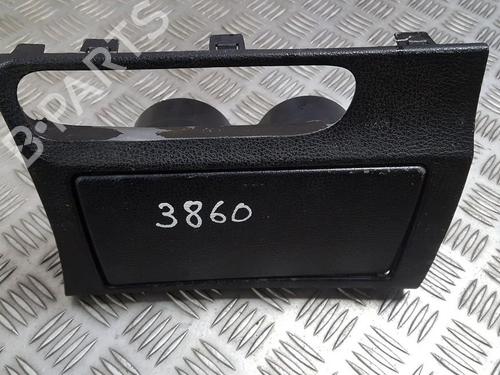 Kopholder/Genstandsholder Kopholder/Genstandsholder MAZDA 6 Saloon (GG) 2.3 (GG3P) (166 hp) 35692106 35692106