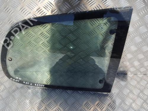 Panel rude bagtil venstre Panel rude bagtil venstre 35675843 35675843