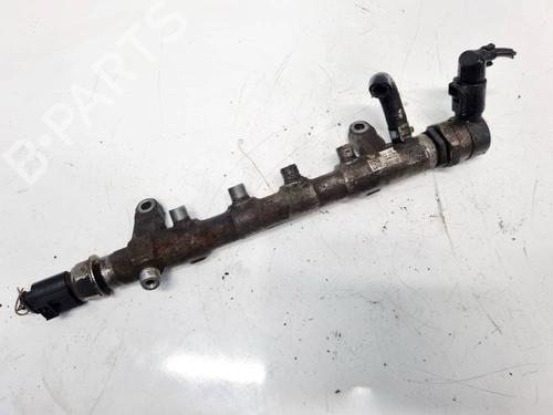 Used Injection rail Injection rail 34876830 34876830