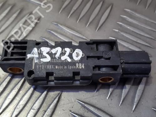 Used Electronic module Electronic module AUDI A3 (8P1) 1.9 TDI (105 hp) 33492652 33492652