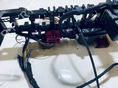 Fuse box AUDI A4 B5 (8D2) 1.9 TDI | BP33074855E1 - Image 3