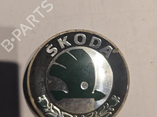 Used Hub cap Hub cap SKODA OCTAVIA II (1Z3) 1.6 TDI (105 hp) 34738941 34738941