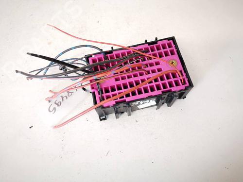 Fuse box VW TRANSPORTER T5 Van (7HA, 7HH, 7EA, 7EH) 2.5 TDI | BP32919548E1 - Image 2