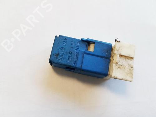 other-nissan-primera-hatchback-p12-2002-33504729 main image