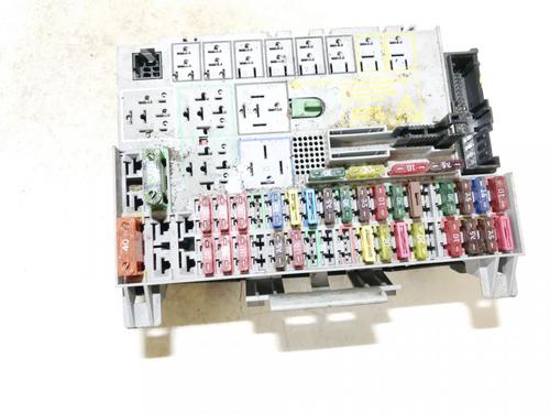 Used Fuse box Fuse box OPEL ZAFIRA A MPV (T98) 2.0 DI 16V (F75) (82 hp) 33520841 33520841