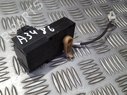 electronic-module-mazda-6-saloon-gg-2002-2003-2004-2005-2006-2007-2008-33497135 main image