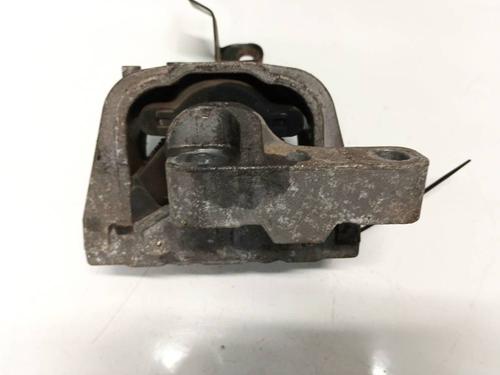 Used Engine mount Engine mount VW GOLF PLUS V (5M1, 521) 1.9 TDI (105 hp) 32566304 32566304