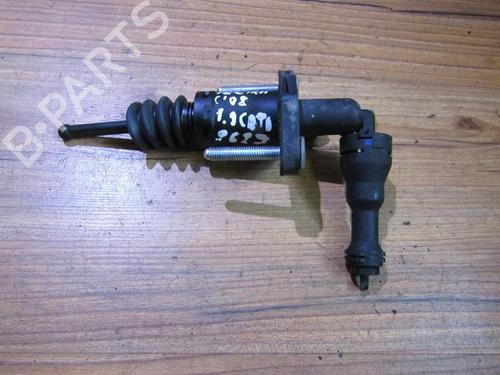clutch-slave-cylinder-opel-vectra-c-z02-2002-2003-2004-2005-2006-2007-2008-2009-35649701 main image