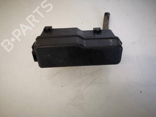 Used Fuse box Fuse box TOYOTA COROLLA Verso (ZER_, ZZE12_, R1_) 2.0 D-4D (CUR10_, CUR10R) (116 hp) 33097833 33097833