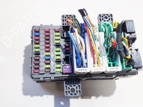 Used Fuse box Fuse box HONDA CIVIC VIII Hatchback (FN, FK) 2.2 CTDi (FK3) (140 hp) 33099945 33099945
