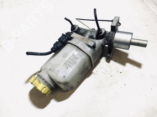 Used Brake master cylinder Brake master cylinder ALFA ROMEO 147 (937_) 1.6 16V T.SPARK ECO (937.AXA1A, 937.BXA1A) (105 hp) 35576975 35576975