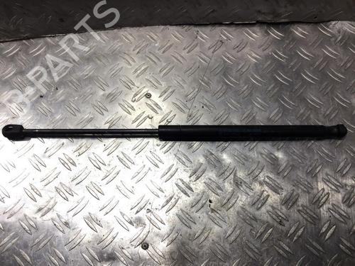 tailgate-lift-support-ford-focus-ii-da_-hcp-dp-2004-2005-2006-2007-2008-2009-2010-2011-2012-2013-35656359 main image