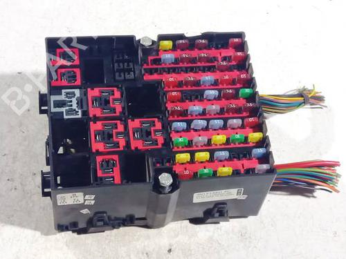 Used Fuse box Fuse box FORD FUSION (JU_) 1.4 TDCi (68 hp) 32584781 32584781