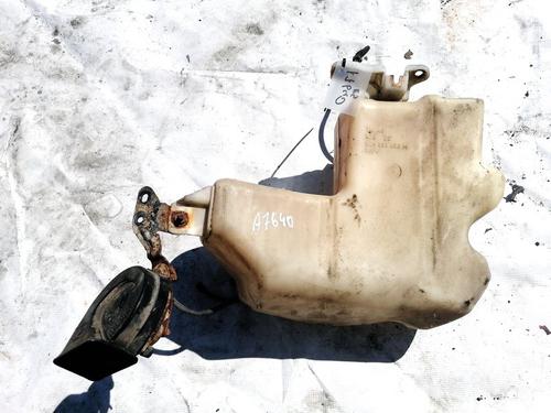 Used Windscreen washer tank Windscreen washer tank VW PHAETON (3D1, 3D2, 3D3, 3D4, 3D6, 3D7, 3D8, 3D9) 5.0 V10 TDI 4motion (313 hp) 35425493 35425493