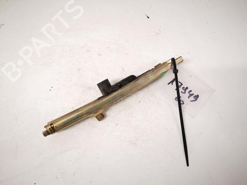 Used Support Support PEUGEOT 806 (221) 2.1 td 12V (109 hp) 32906970 32906970