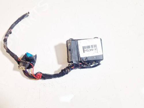 electronic-module-toyota-yaris-_p9_-2005-2006-2007-2008-2009-2010-2011-2012-2013-2014-32563650 main image