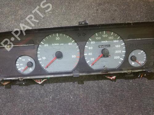 Used Instrument cluster Instrument cluster 35661249 35661249