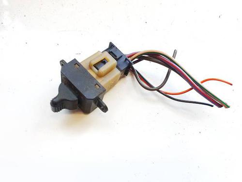 Comutador CHRYSLER VOYAGER / GRAND VOYAGER III (GS_, NS_) 2.4 i (151 hp) 32570483