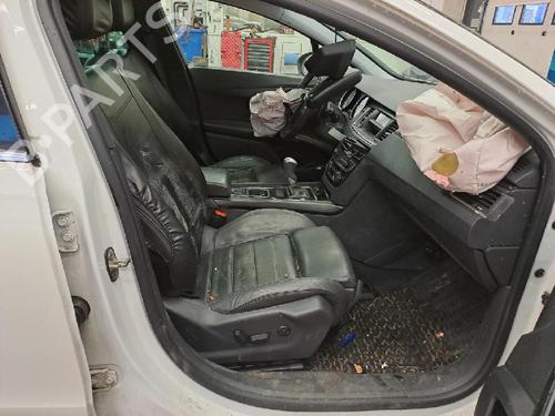 Fuse box PEUGEOT 508 I (8D_) 1.6 HDi | BP32609281E1 