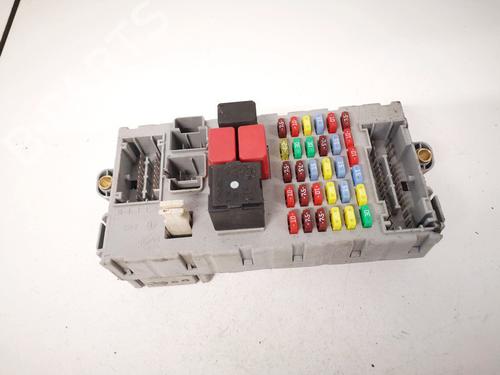 fuse-box-peugeot-407-6d_-2004-2005-2006-2007-2008-2009-2010-2011-32896546 main image