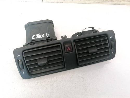 Used Air vent Air vent VOLVO S40 II (544) 2.4 (170 hp) 32917526 32917526