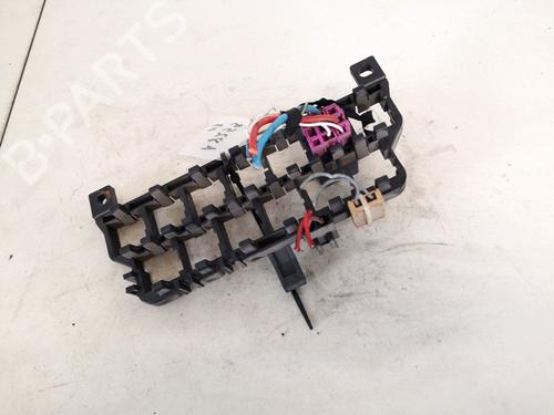 Fuse box SEAT LEON (1M1) 1.9 TDI | BP32911081E1 - Image 2